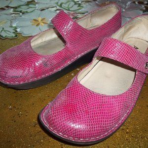 ALEGRIA PALOMA HOT PINK SNAKE 41 WOM